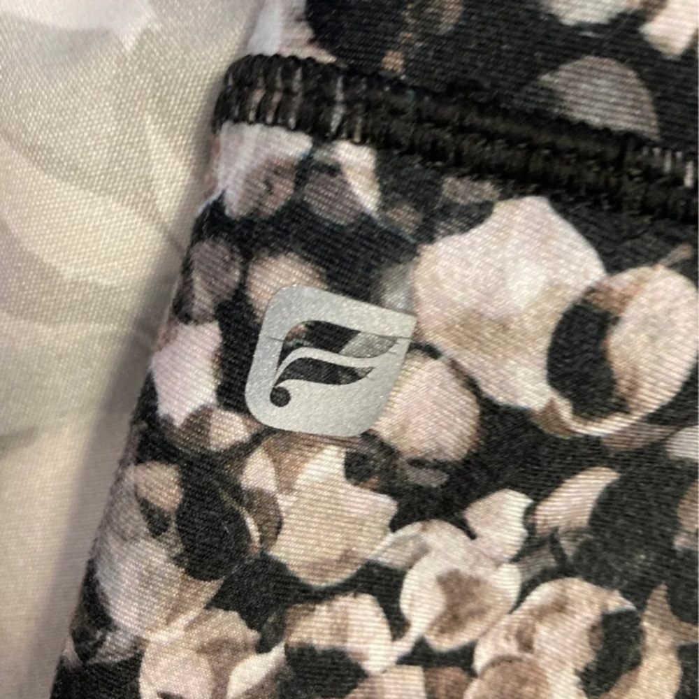 Fabletics Leggings - Picture 4 of 4